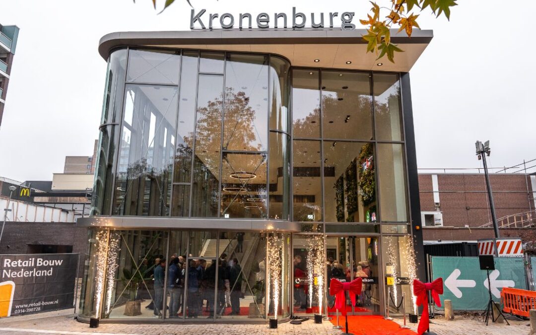 OPENING NIEUWE ENTREE WINKELCENTRUM KRONENBURG ARNHEM