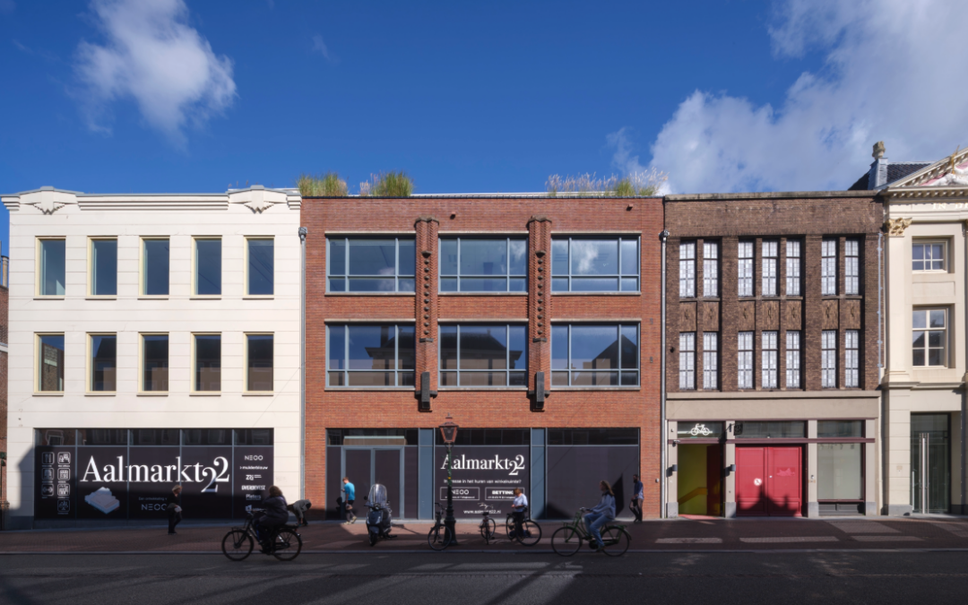 COOLBLUE HUURT BEGANE GROND VOORMALIG STING PAND LEIDEN.